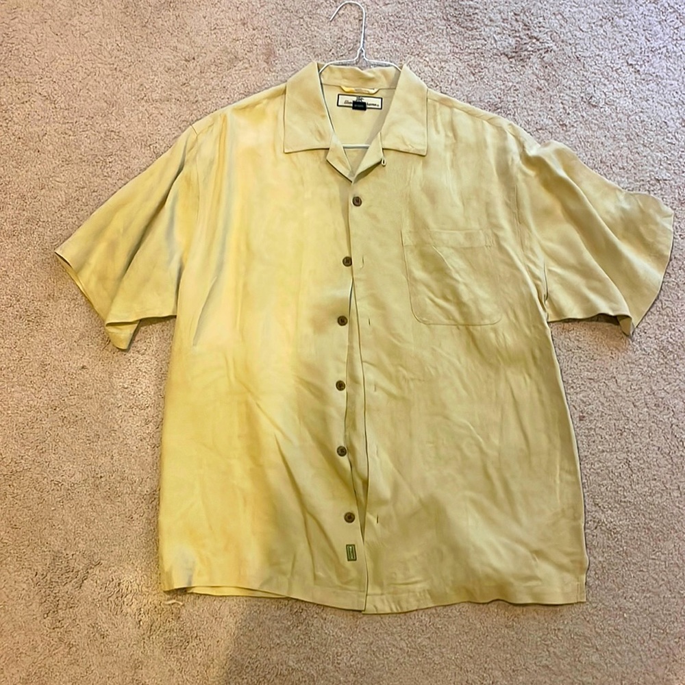 Tommy Bahama Medium Short Sleeve Button Down Tan Shirt. Excellent Condition.